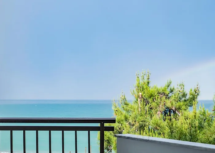 Oceana Hotell Paralia Pantaleimonos